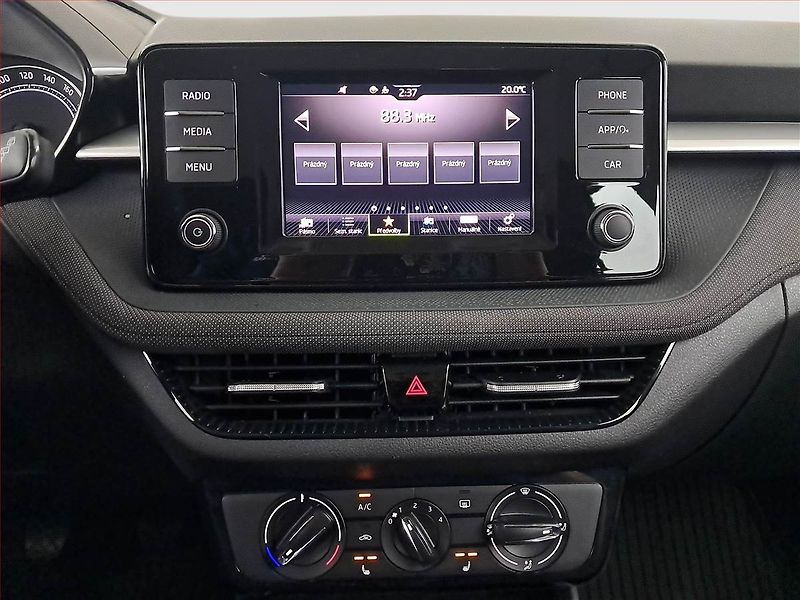 Škoda Fabia (2023) Ambition 1.0 TSI, Serv.kniha - fotka 12 z 15