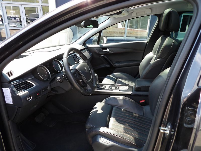 Peugeot 508 (2015) SW RXH 2,0 HDi 180 EAT6 - fotka 16 z 47