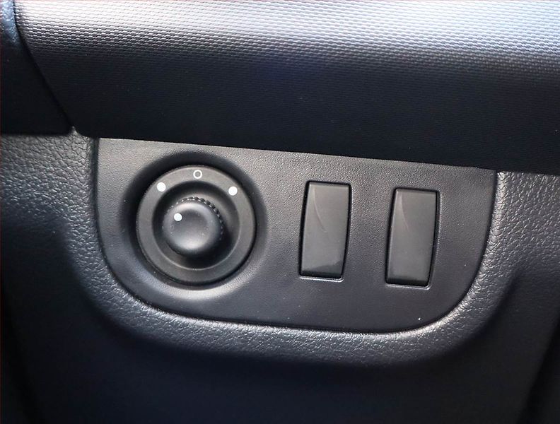 Dacia Logan (2019) 1.0 SCe - fotka 16 z 16