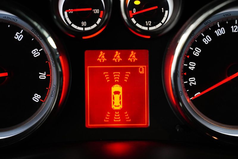 Opel Meriva - fotka 19 z 22