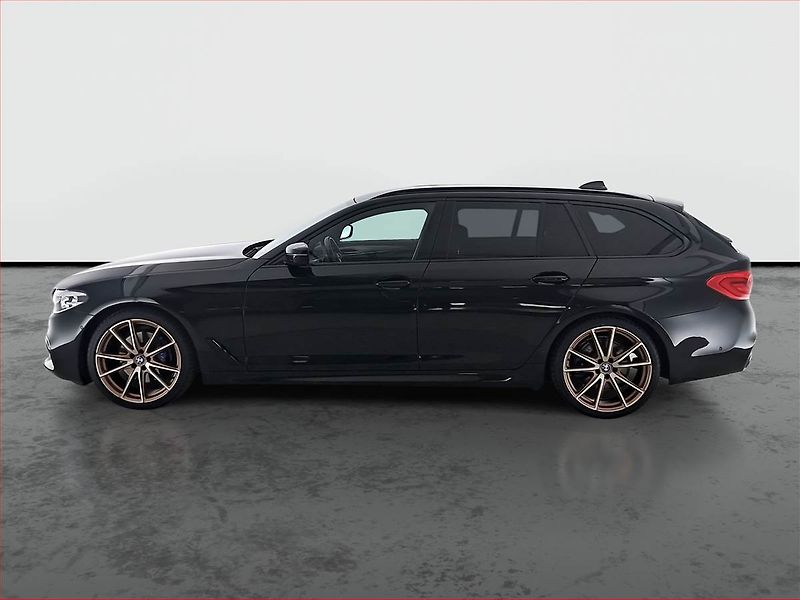 BMW Řada 5 (2018) M Sport 530d xDrive - fotka 3 z 25