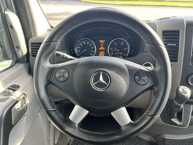 Mercedes-Benz Sprinter 319 CDI/S KB 4x4 - fotka 13 z 27