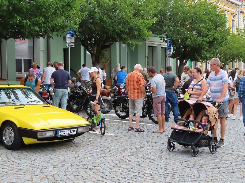 Orientační závod Selské baroko startoval již potřinácté v sobotu 17. srpna dopoledne z náměstí TGM ve Veselí nad Lužnicí.