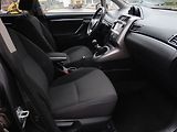 Toyota Verso (2013) 2.0 D-4D, 7 míst, Tempomat - náhled 9
