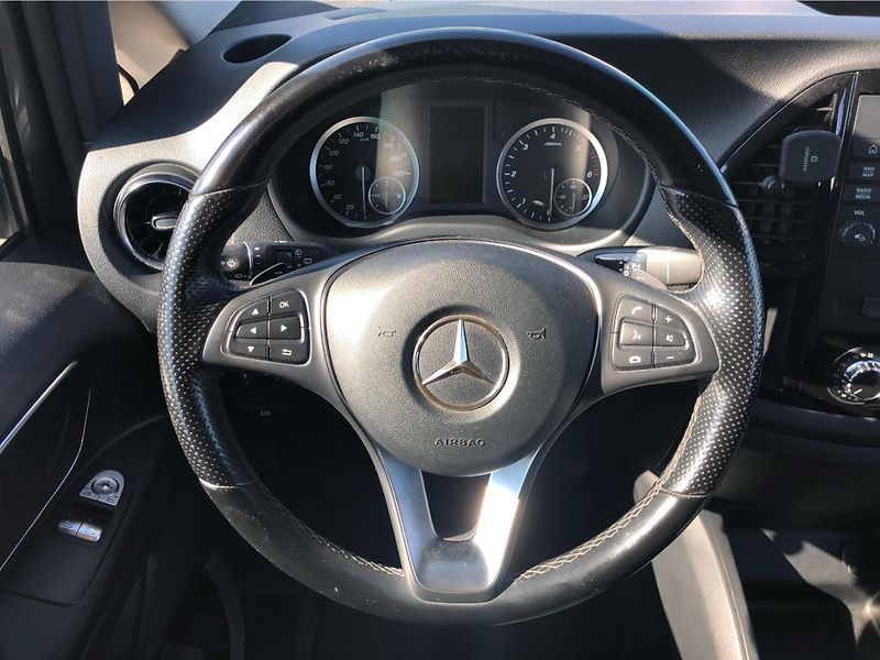 Mercedes-Benz Vito Tourer 116 CDI Aut. 8st. - fotka 17 z 26