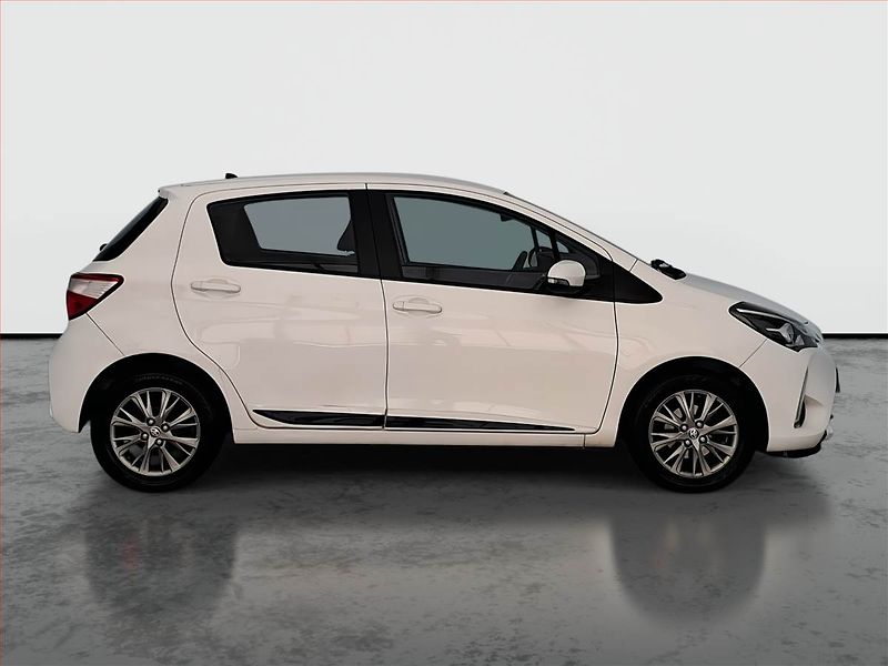 Toyota Yaris (2018) 1.0 VVT-i, ČR,1.maj, Tempomat - fotka 6 z 22