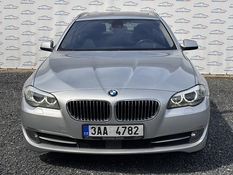 BMW Řada 5 (2011) 3.0D XDRIVE, 190kW, REZERVACE - fotka 2 z 23