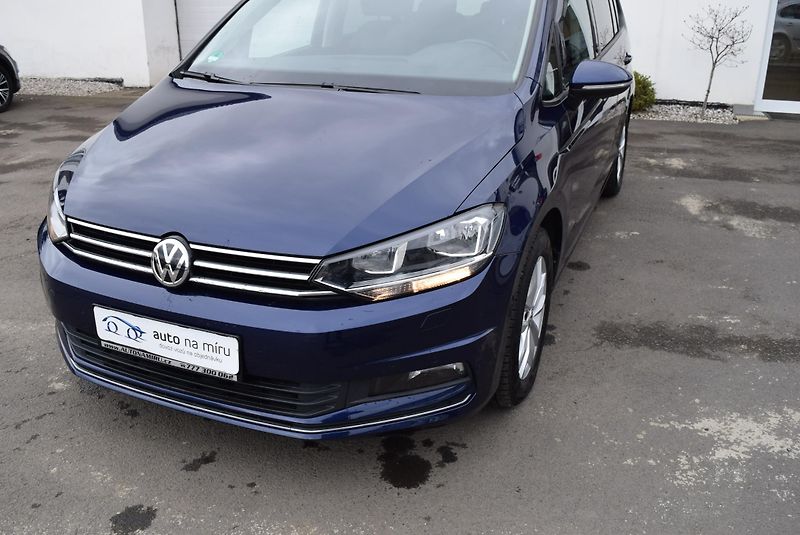 Volkswagen Touran (2018) 1.4TSI 110kw CLBMT ED. SOUND  - fotka 2 z 50