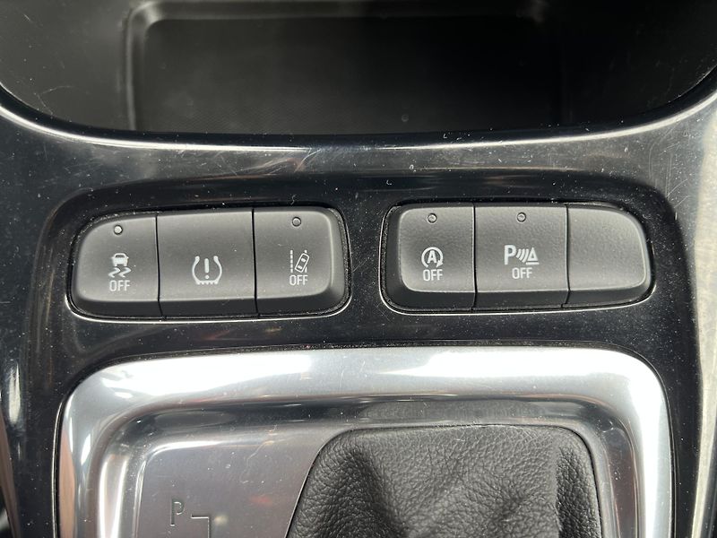 Opel Crossland X 1.2T AUTOMAT NOVÉ ROZVODY - fotka 26 z 48