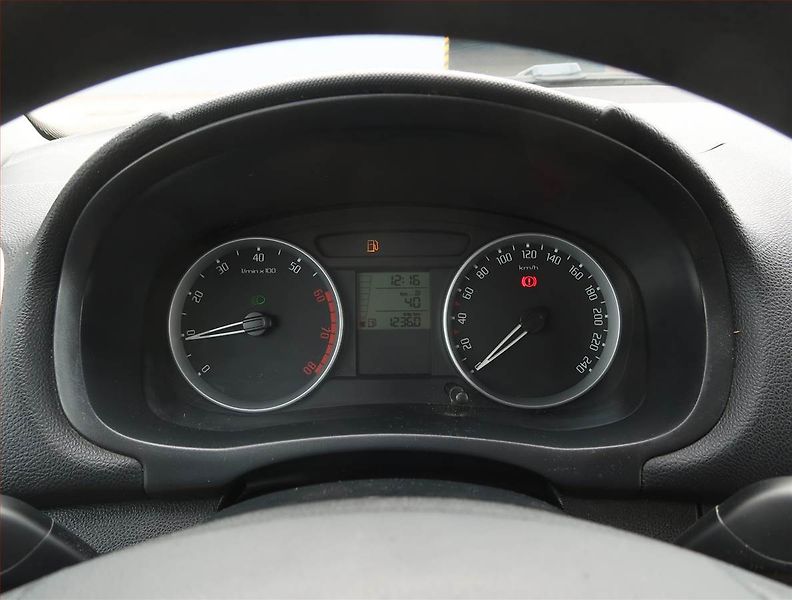 Škoda Fabia (2008) Ambition 1.2 12V, Serv.kniha - fotka 11 z 15