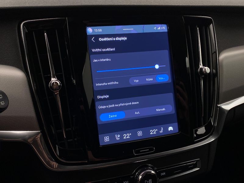 Volvo V90 T6 AWD RECHARGE REZERVACE - fotka 52 z 58