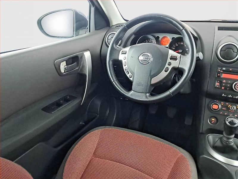Nissan Qashqai (2007) 2.0, 4X4, Tempomat - fotka 7 z 18