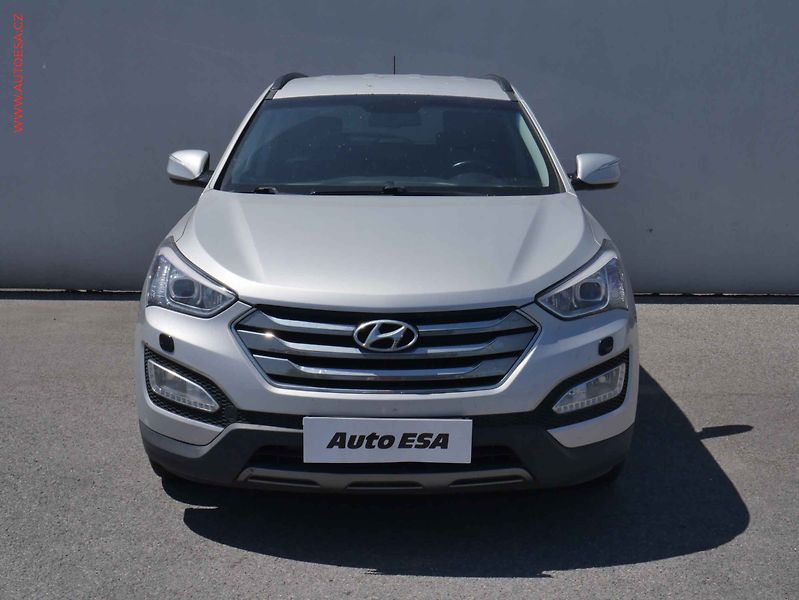 Hyundai Santa Fe (2013) 2.2 CRDi 4x4, ČR, AT, navi - fotka 2 z 15