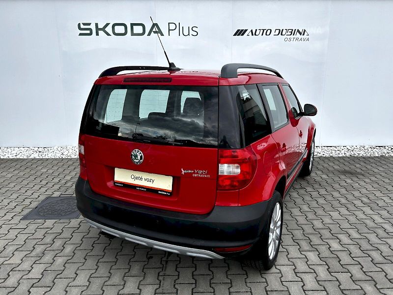 Škoda Yeti (2010) 2.0 TDI 103kW 4x4 DSG Ambition - fotka 2 z 30