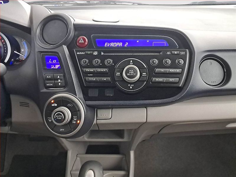 Honda Insight (2010) 1.3 IMA, Automat - fotka 12 z 18