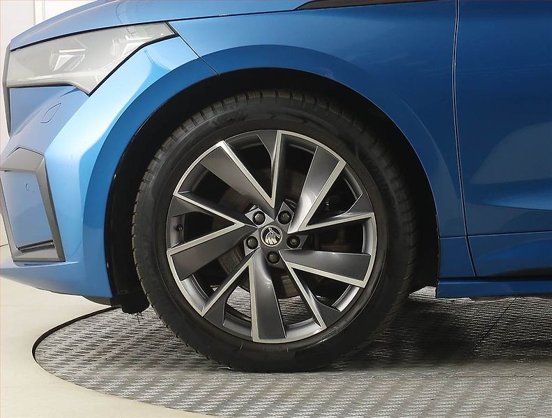 Škoda Enyaq (2021) Sportline iV 60 (62 kWh) - fotka 15 z 32