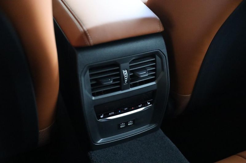 BMW Řada 4 M440i xDrive Gran Coupé - fotka 16 z 18