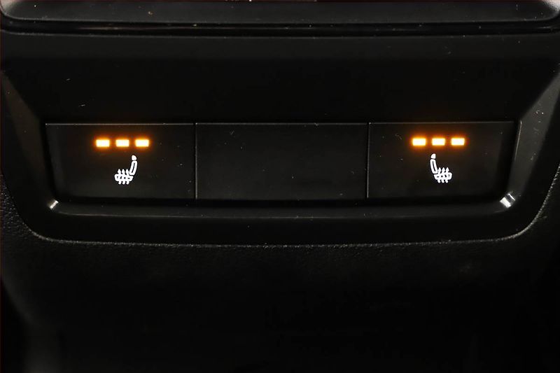 Škoda Karoq (2025) 1.5 TSI, SPORTLINE, AUTOMAT - fotka 23 z 24