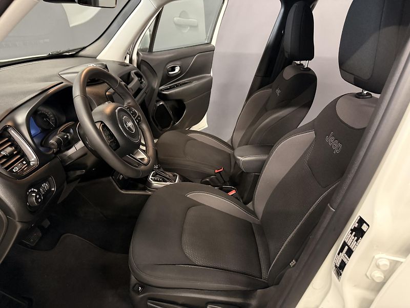 Jeep Renegade (2022) T4 PHEV,4X4, DOJEZD 50KM - fotka 12 z 33