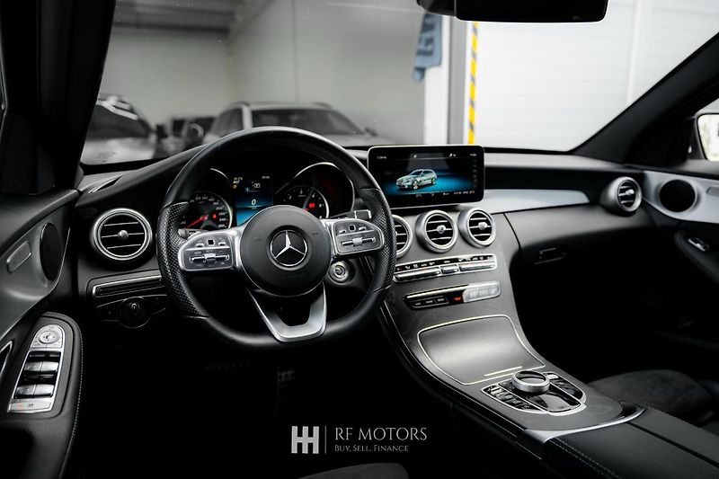 Mercedes-Benz Třídy C (2019) C 300d Kombi 180kW - fotka 13 z 30