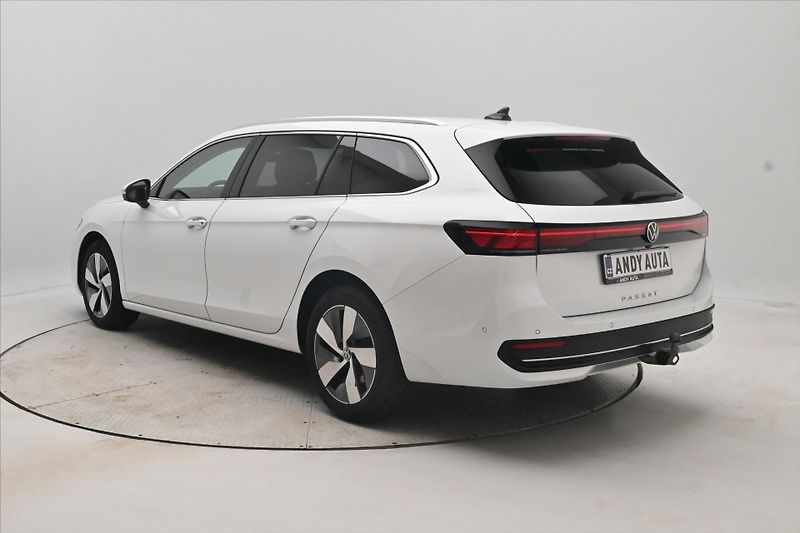 Volkswagen Passat 2,0 TDI 110 kW DSG Business Zá - fotka 7 z 32
