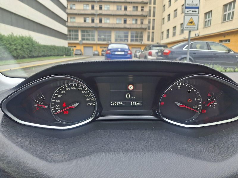Peugeot 308 SW 1,6 1UK2639 - fotka 25 z 27
