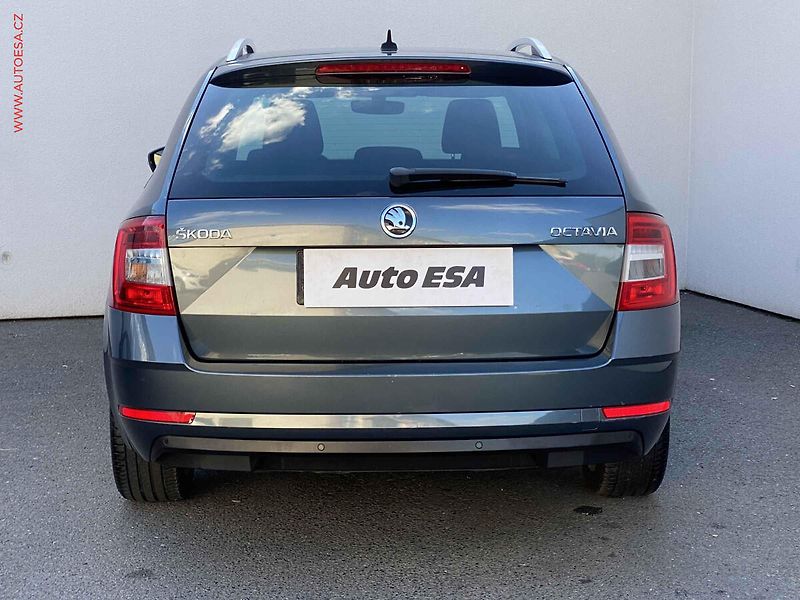 Škoda Octavia (2018) 1.6 TDi, Clever, DSG, navi - fotka 5 z 17
