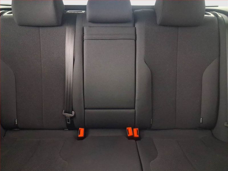 Volkswagen Passat (2009) Comfortline 2.0 TDI - fotka 10 z 16