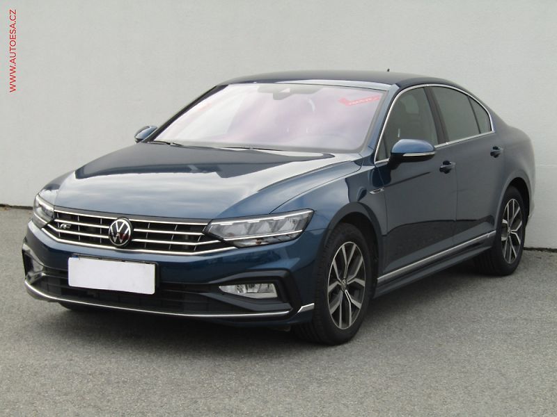 Volkswagen Passat (2019) 1.2 TSi, ČR, masáž, autoAC - fotka 3 z 3