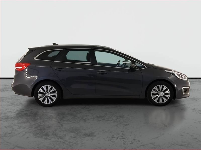 Kia Ceed (2018) 1.6 CRDi, Serv.kniha, Navi - fotka 6 z 22