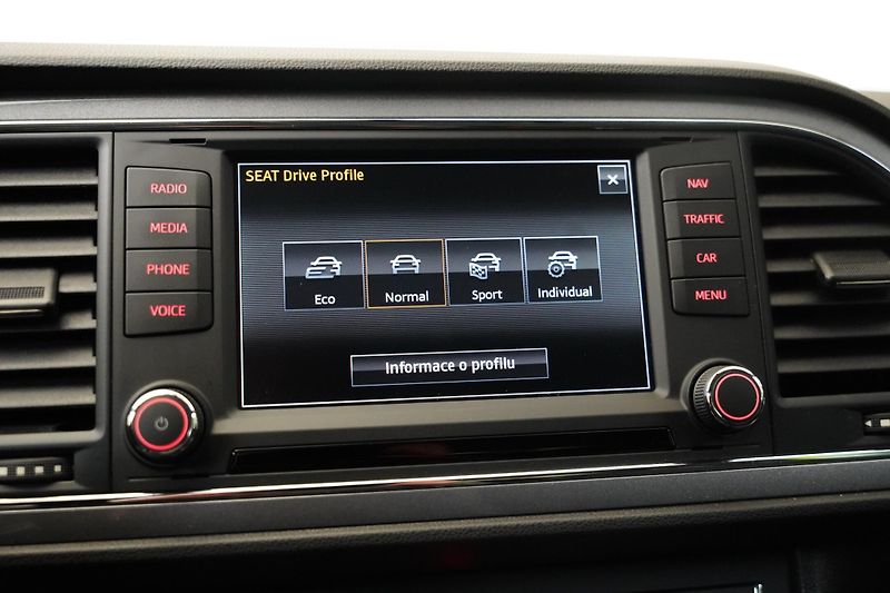 Seat Leon - fotka 19 z 26