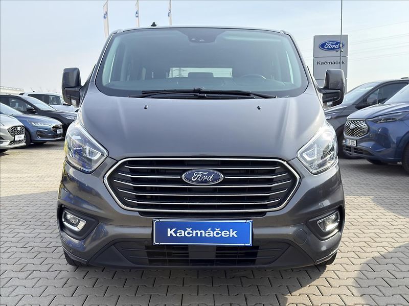 Ford Tourneo Custom 2,0 EcoBlue 136kW TitaniumX L1 - fotka 8 z 22