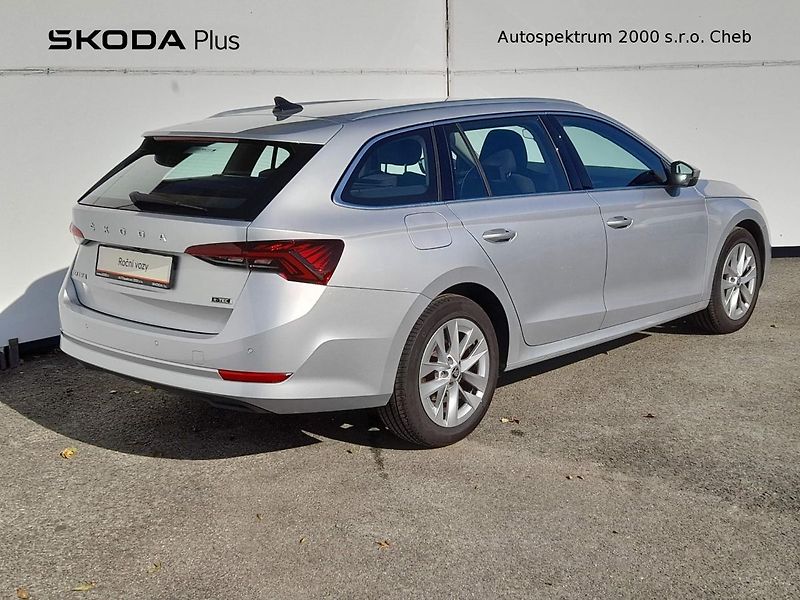 Škoda Octavia Combi M-HEV Style Plus Navi 1. - fotka 2 z 29