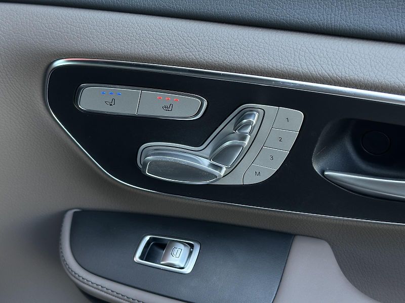 Mercedes-Benz Třídy V 300d Long 4MATIC Exclusive Vzd - fotka 15 z 71