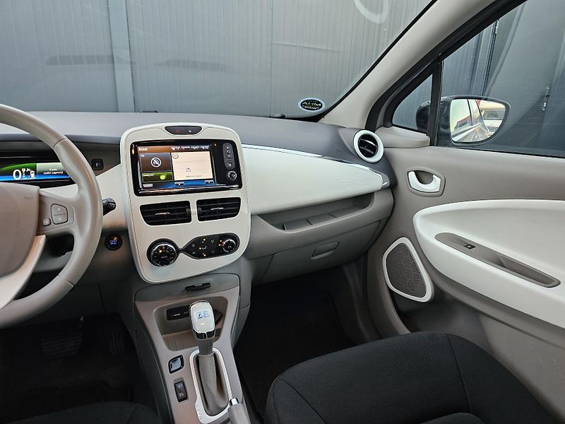 Renault ZOE NAVI,2xKOLA,SERVISKA - fotka 21 z 46