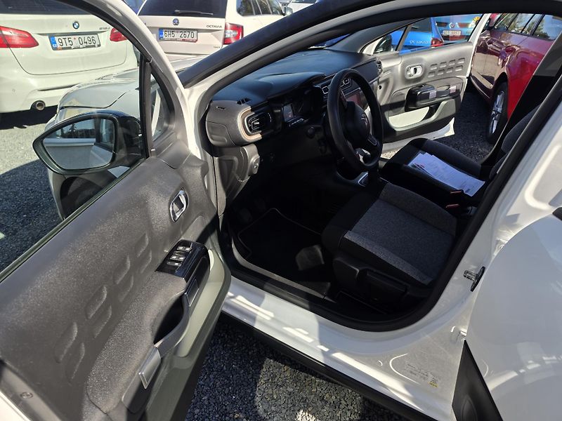 Citroën C3 1.2  - fotka 11 z 16