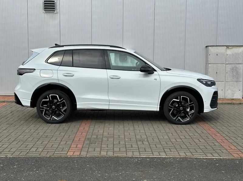 Volkswagen Tiguan - fotka 2 z 18