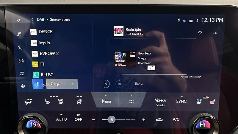 Lexus RX 500h AUT 4x4 F Sport Plus - fotka 11 z 31