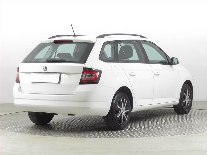 Škoda Fabia (2016) 1.2 TSI, Tempomat - fotka 5 z 17
