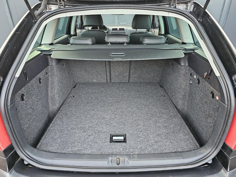 Škoda Octavia 1.9 TDI 77kW,KŮŽE,VÝHŘEVY - fotka 31 z 43