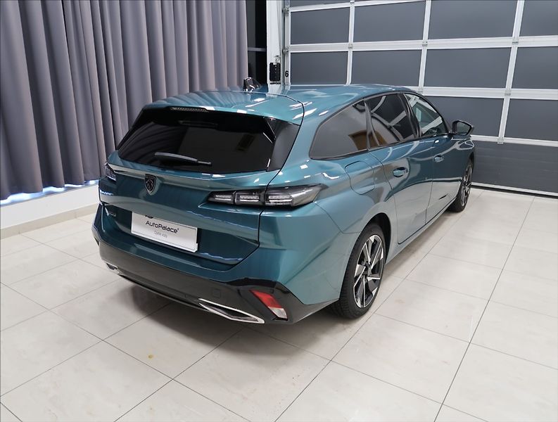 Peugeot 308 1,2 PT AT ALLURE NAVI KAMERA - fotka 4 z 42