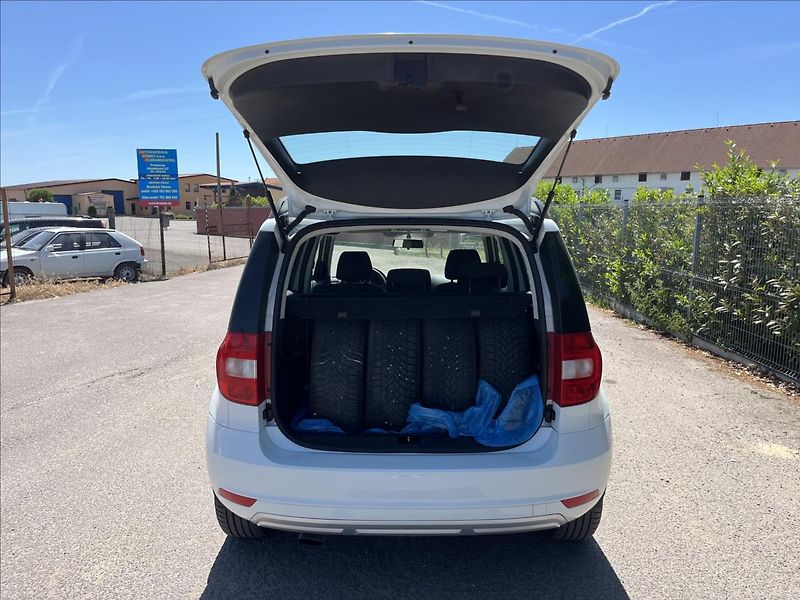 Škoda Yeti 1,2 TSi 81KW KLIMA 2x KOLA - fotka 28 z 37