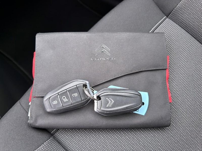 Citroën C3 Aircross 1.2 81 kW navigace, serviska - fotka 16 z 18