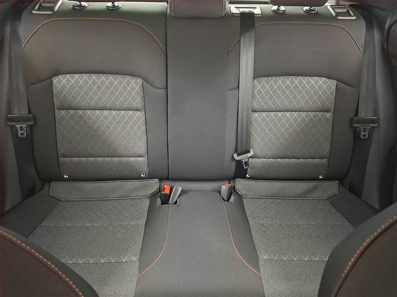 MG MG3 (2025) 1.5, EXCITE, KAMERA, DPH - fotka 10 z 17