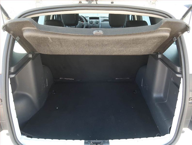 Dacia Duster (2017) 1.6 SCe, Serv.kniha - fotka 13 z 16