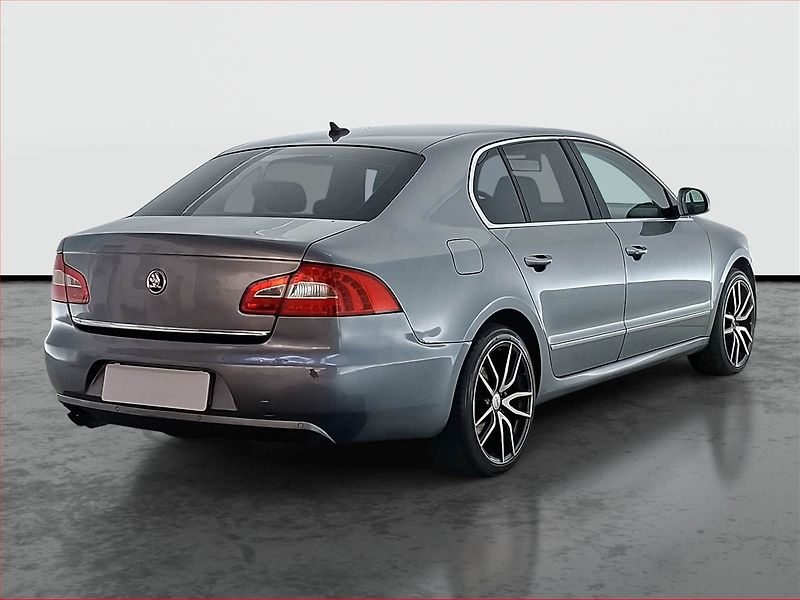 Škoda Superb (2012) 2.0 TDI, Automat, Tažné - fotka 5 z 19