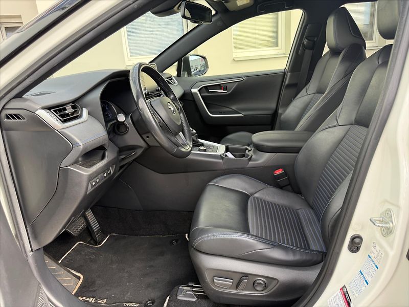 Toyota RAV4 2,5 Selection, 4x4 - fotka 8 z 20