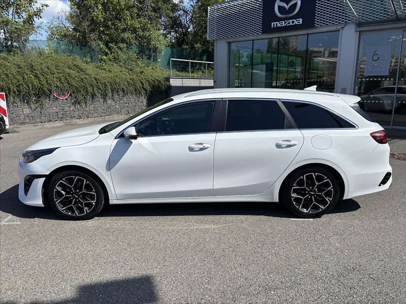 Kia Ceed 1,5 AT GT Line ZÁRUKA TÁŽNÉ - fotka 2 z 47