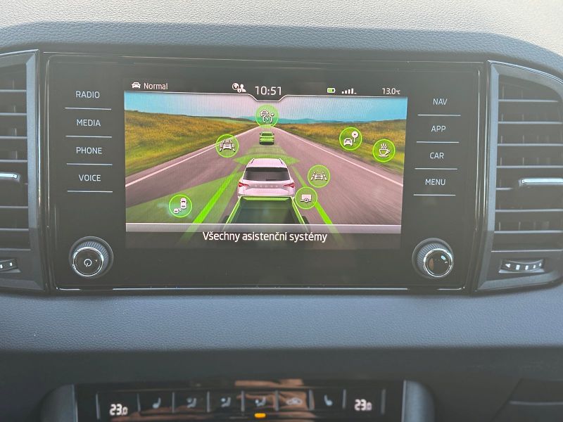 Škoda Karoq (2026) Sportline 1.5 TSI 110 kW DSG - fotka 16 z 32