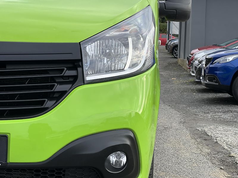 Renault Trafic 1.6DCi 107kw ČR 1.MAJ. odp.DPH - fotka 30 z 35